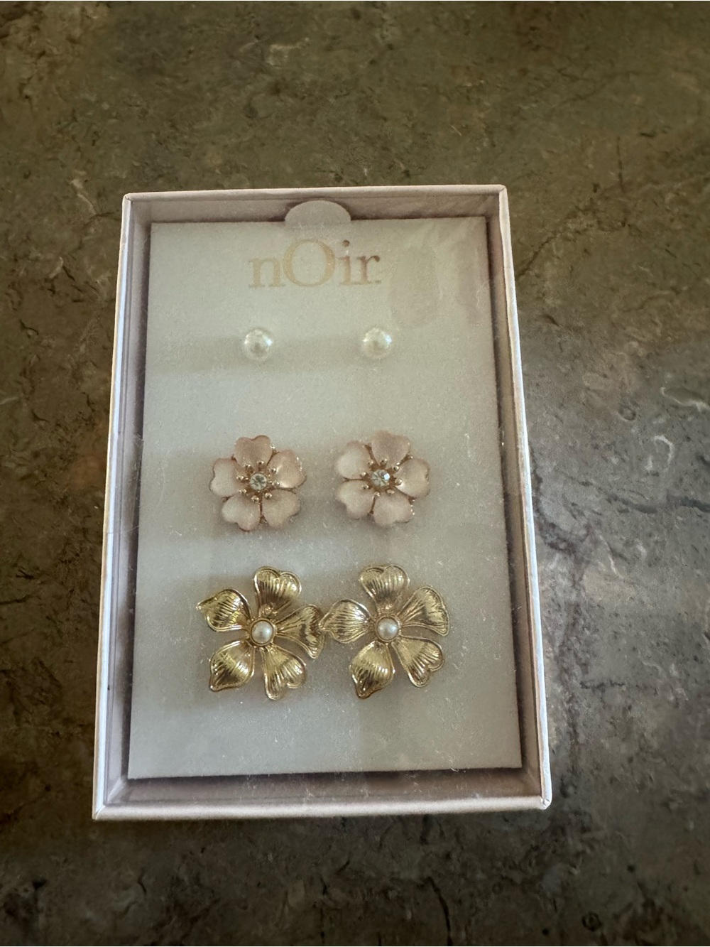 nOir Jewelry Three-Pair Floral and Pearl Earring Set in White, Pink, and Gold